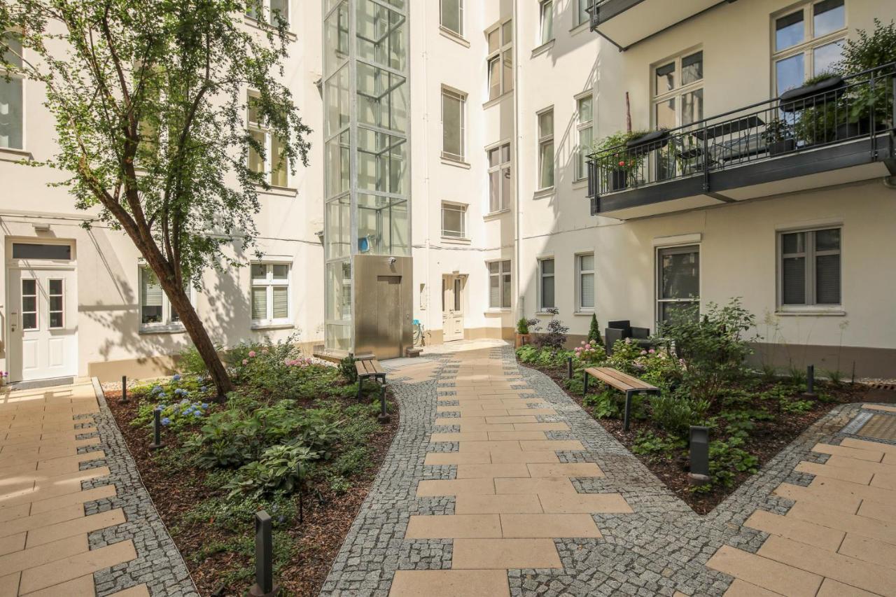 4 Personen Altbau Apartment Nahe Kurfuerstendamm - Romeo & Julia Berlin Exteriör bild